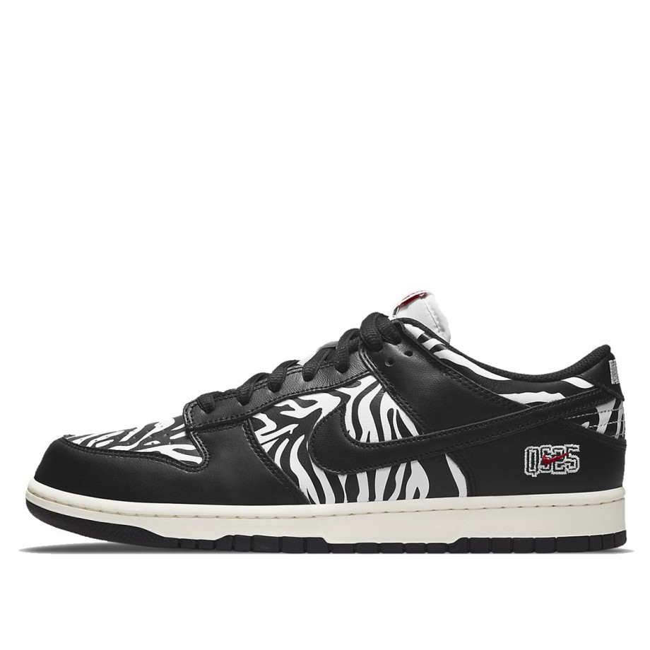 Klekt Dunk Low Quartersnacks Zebra