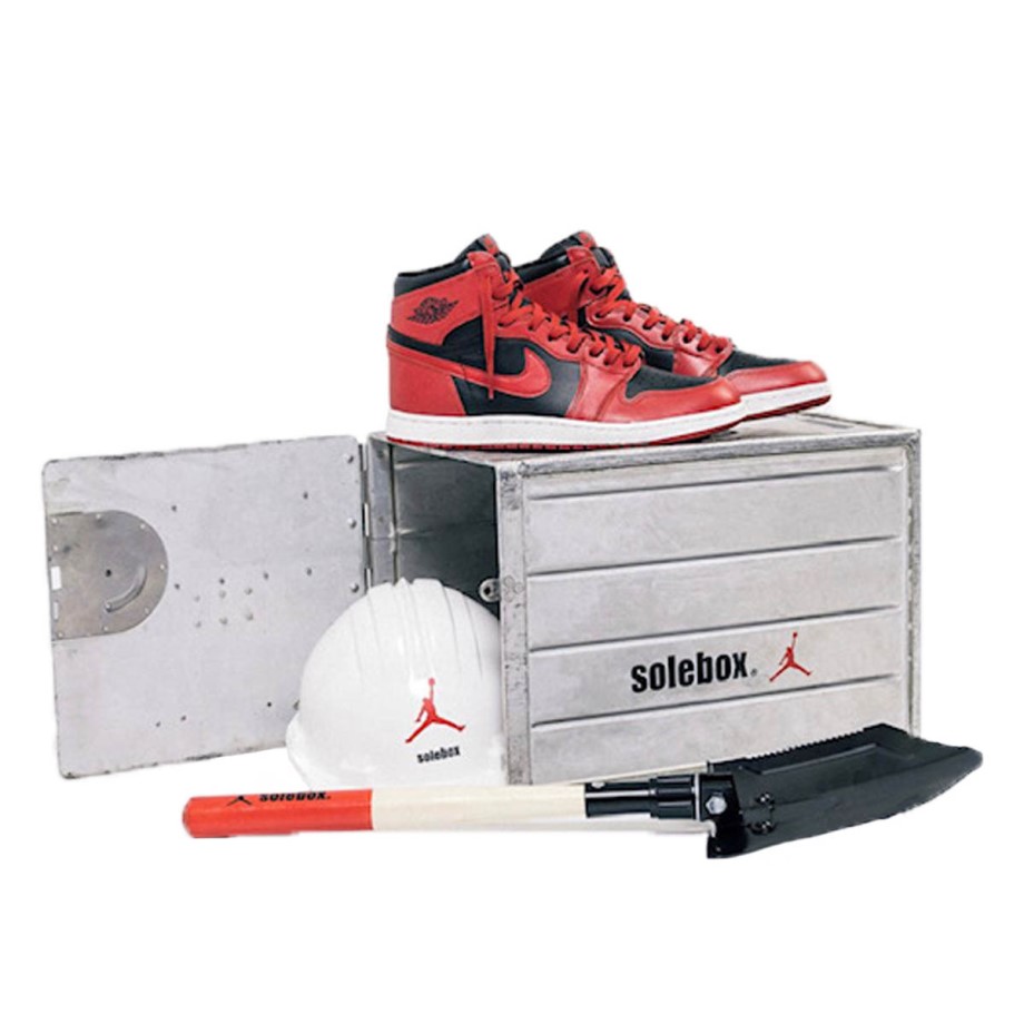 Klekt Nike AJ 1 Retro High 85 Varsity Red Special Box Edition