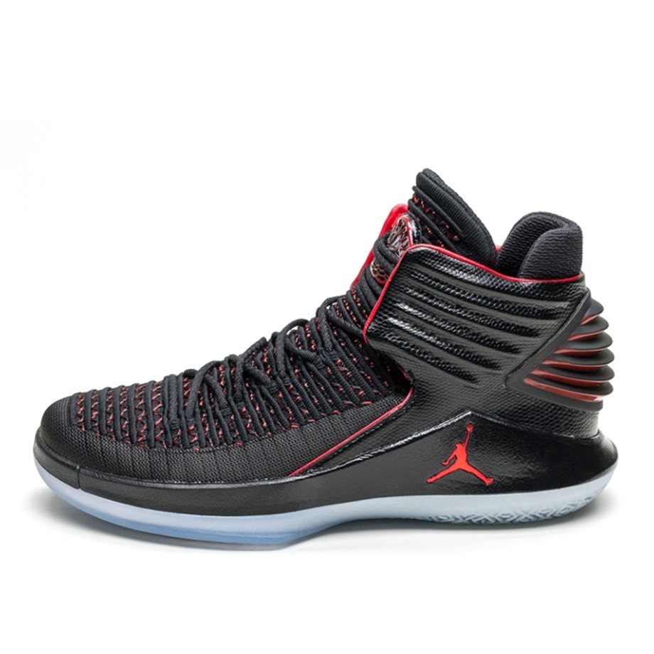 Nike AJ XXXII 32 Bred Klekt