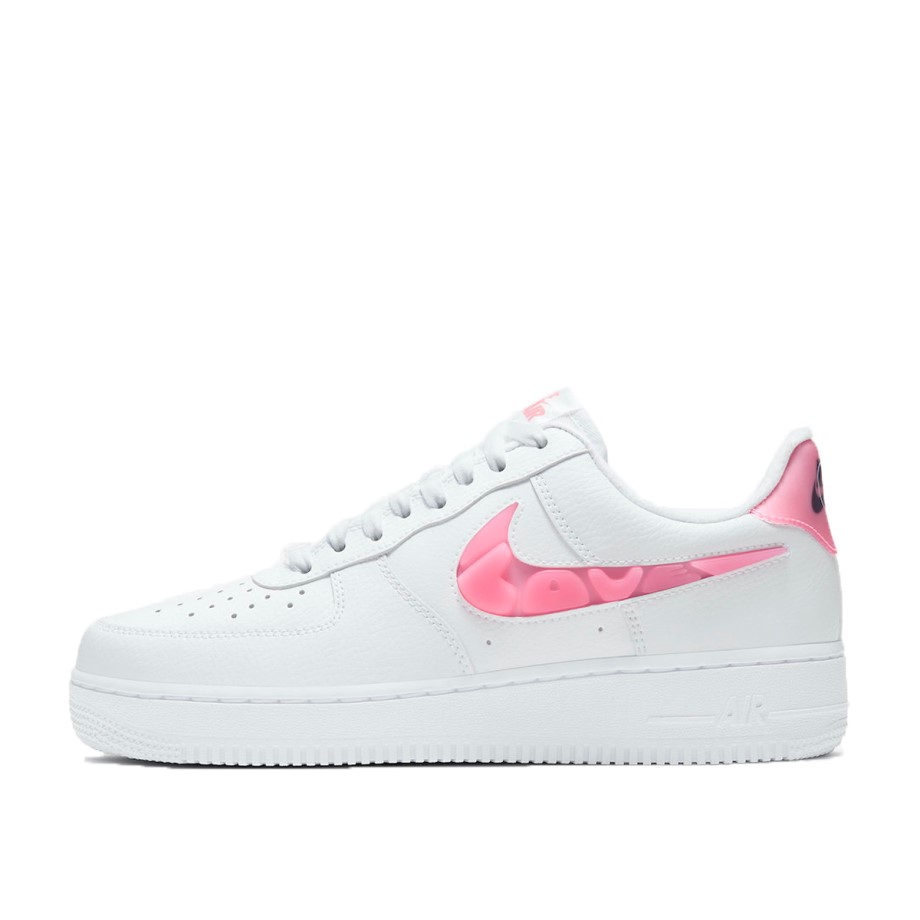 WMNS Air Force 1 07 SE Love for All Klekt