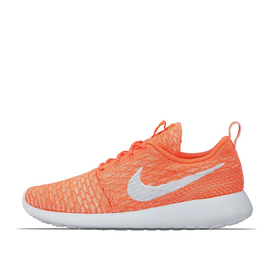 WMNS Rosherun Flyknit Hot Lava White Klekt