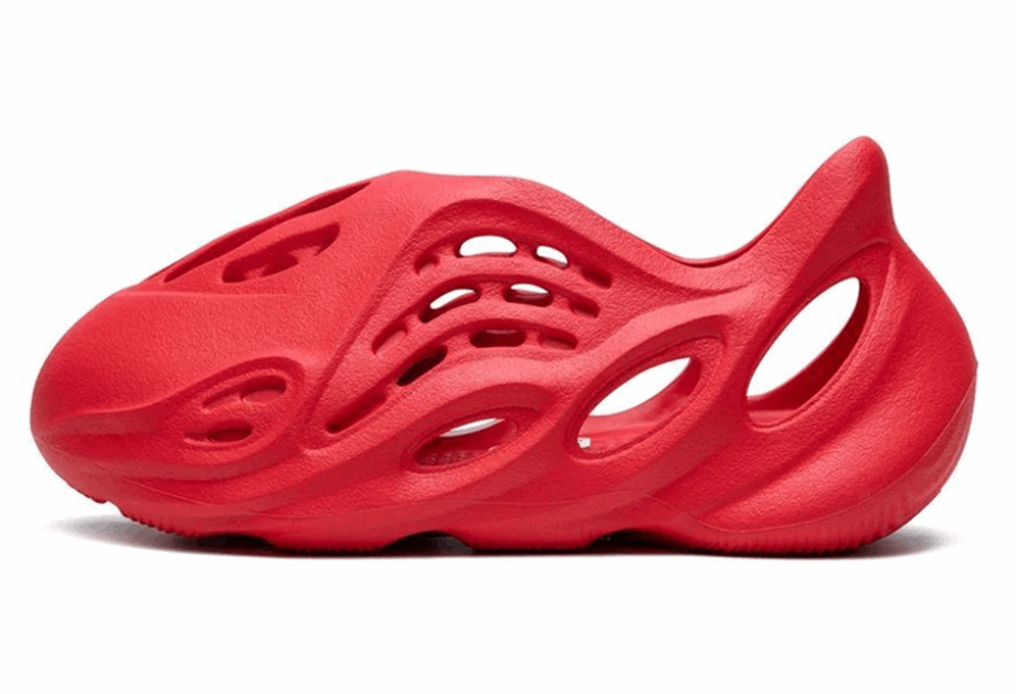 Yeezy Foam RNNR Vermillion (Kids) Klekt