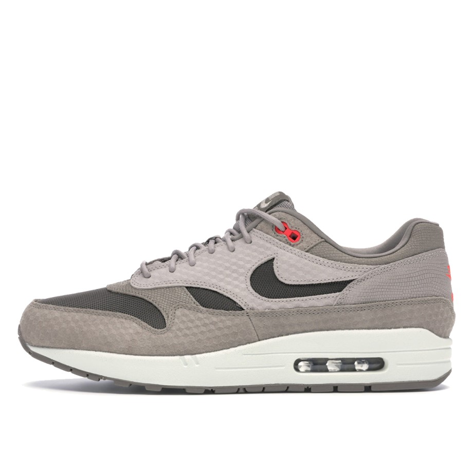 Air Max 1 Cut Out Swoosh Moon Particle Klekt