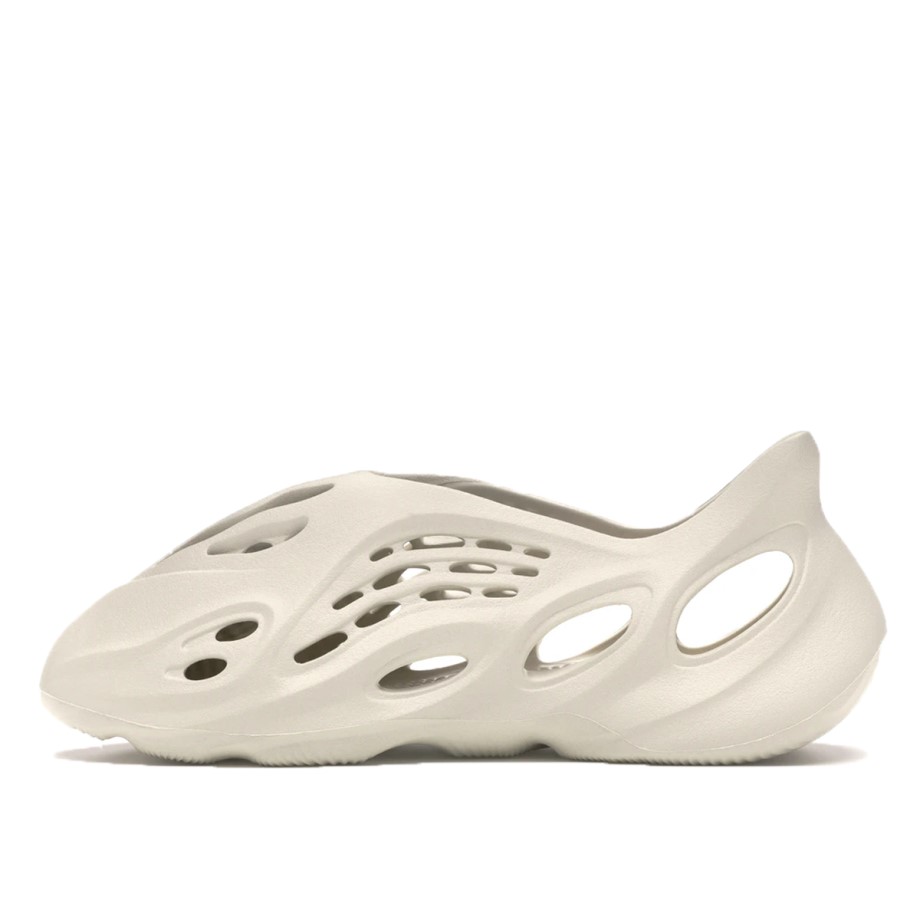 Klekt Yeezy Foam Runner Ararat