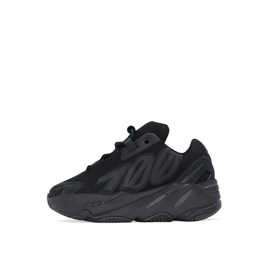 Yeezy Boost 700 MNVN Triple Black (Infant) Klekt