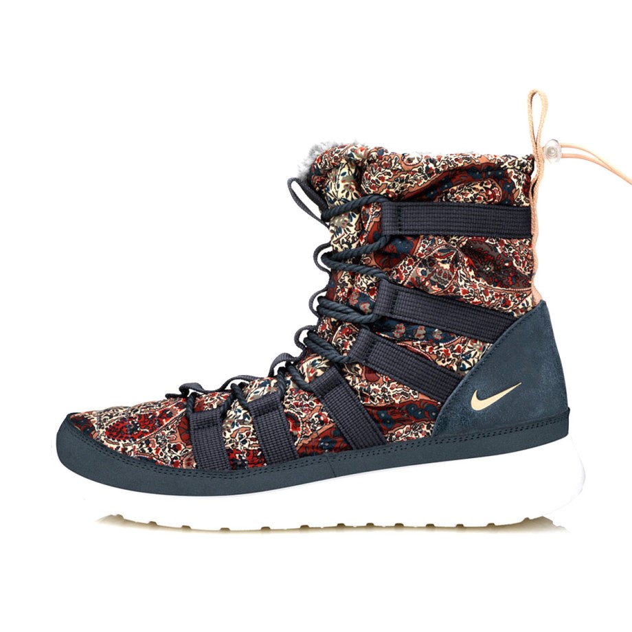 WMNS x Liberty of London Rosherun Hi Sneakerboot QS Armory Navy (2013) Klekt