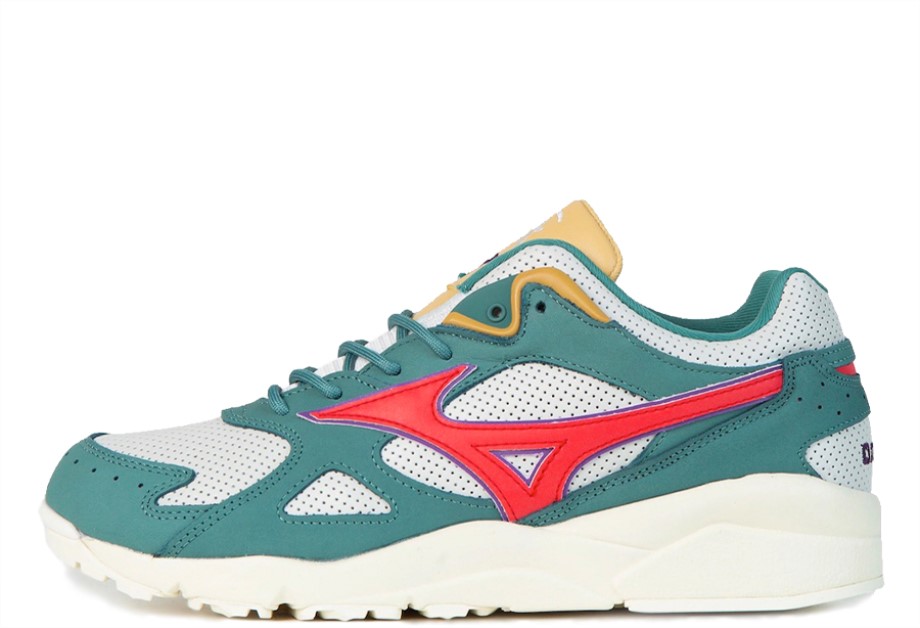 x Patta Sky Medal Ivory Red Green Klekt