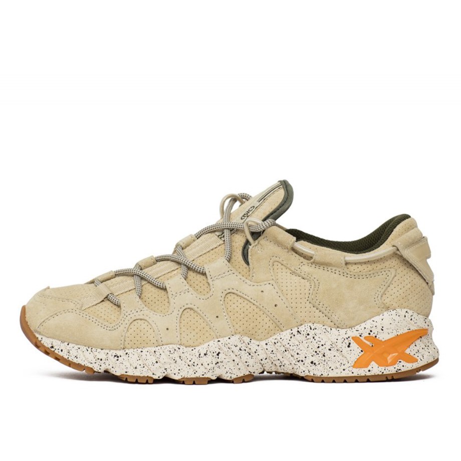 x Ronnie Fieg Gel Mai Friends and Family Tan (Special Box) Klekt