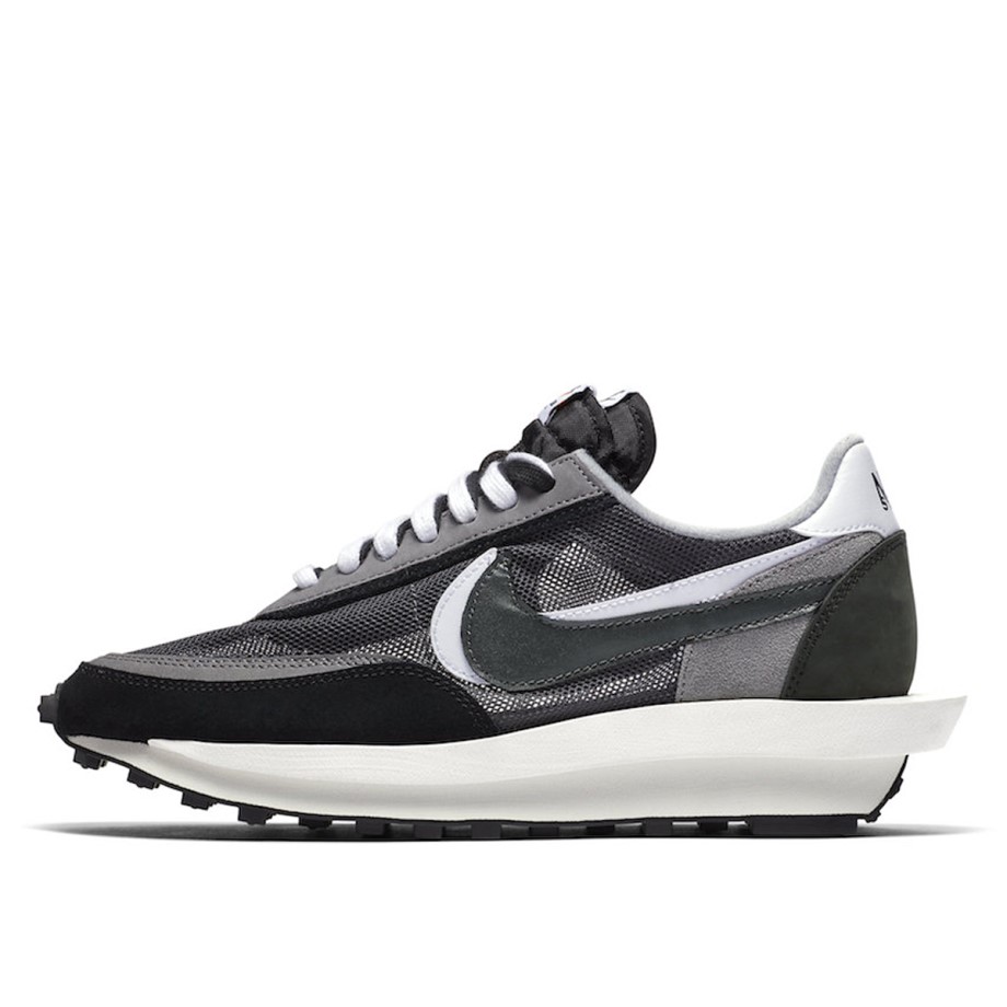 x Sacai LDV LDWaffle Black Klekt